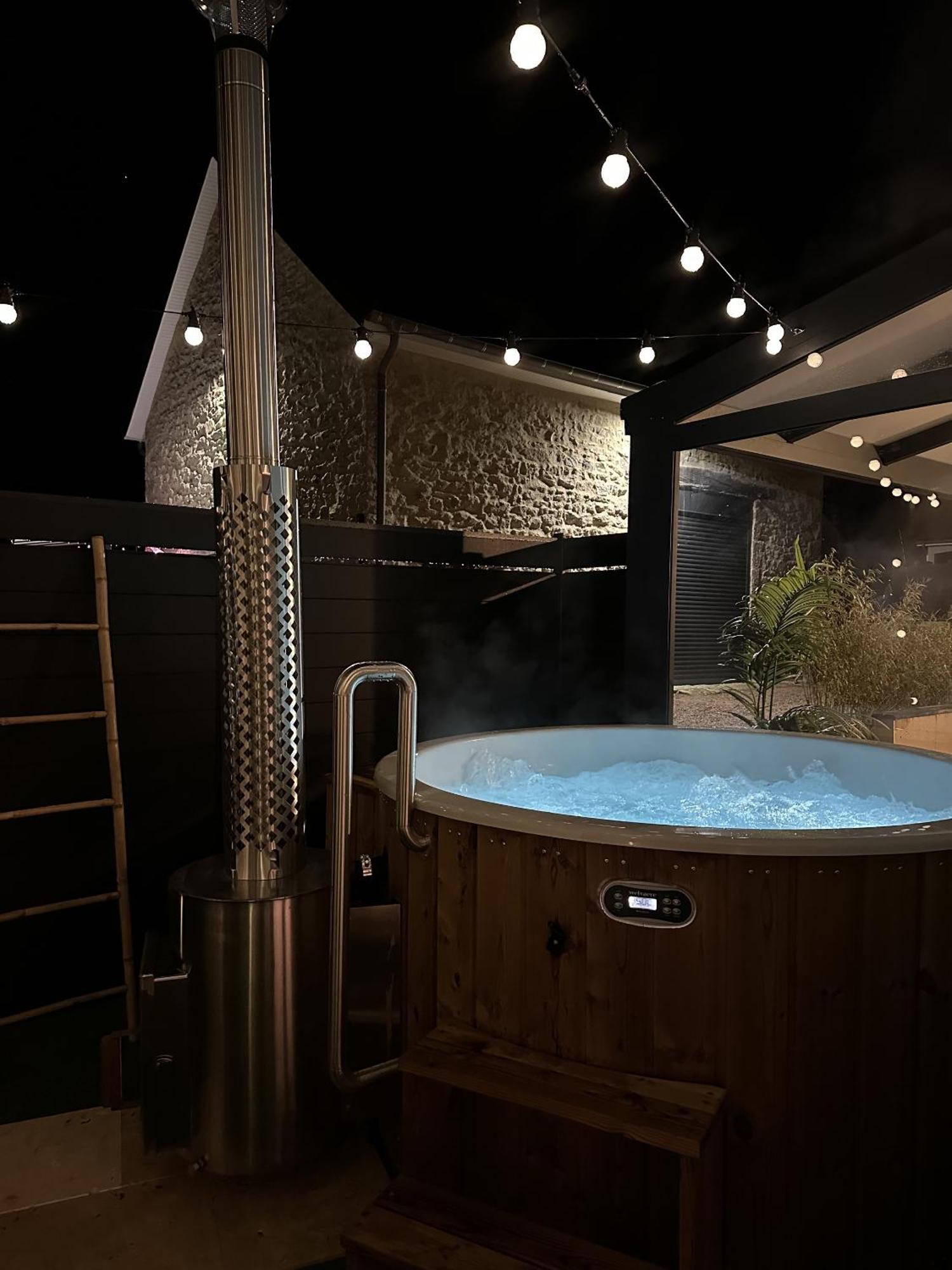 Le Lodge Spa Saint-Laurent-d'Andenay Eksteriør billede